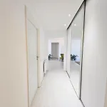 Spacious 2br Oasis Modern Comfort Near Parks & Malls * Bukarest
