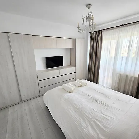 Apartment Spacious 2br Oasis Modern Comfort Near Parks & Malls Bucharest
