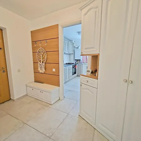 Appartement Spacious 2br Oasis Modern Comfort Near Parks & Malls