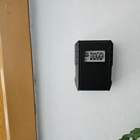 Appartement Spacious 2br Oasis Modern Comfort Near Parks & Malls